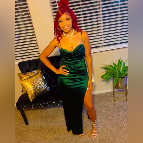 Windsor Dresses & Skirts - Green Emerald dress